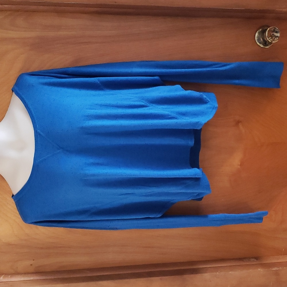 Athleta Cropped Long Sleeve T Shirt Size XL